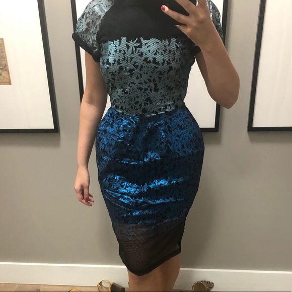 ASOS Midi Dress in Foil Print Short Sleeve Dress - Picture 4 of 4